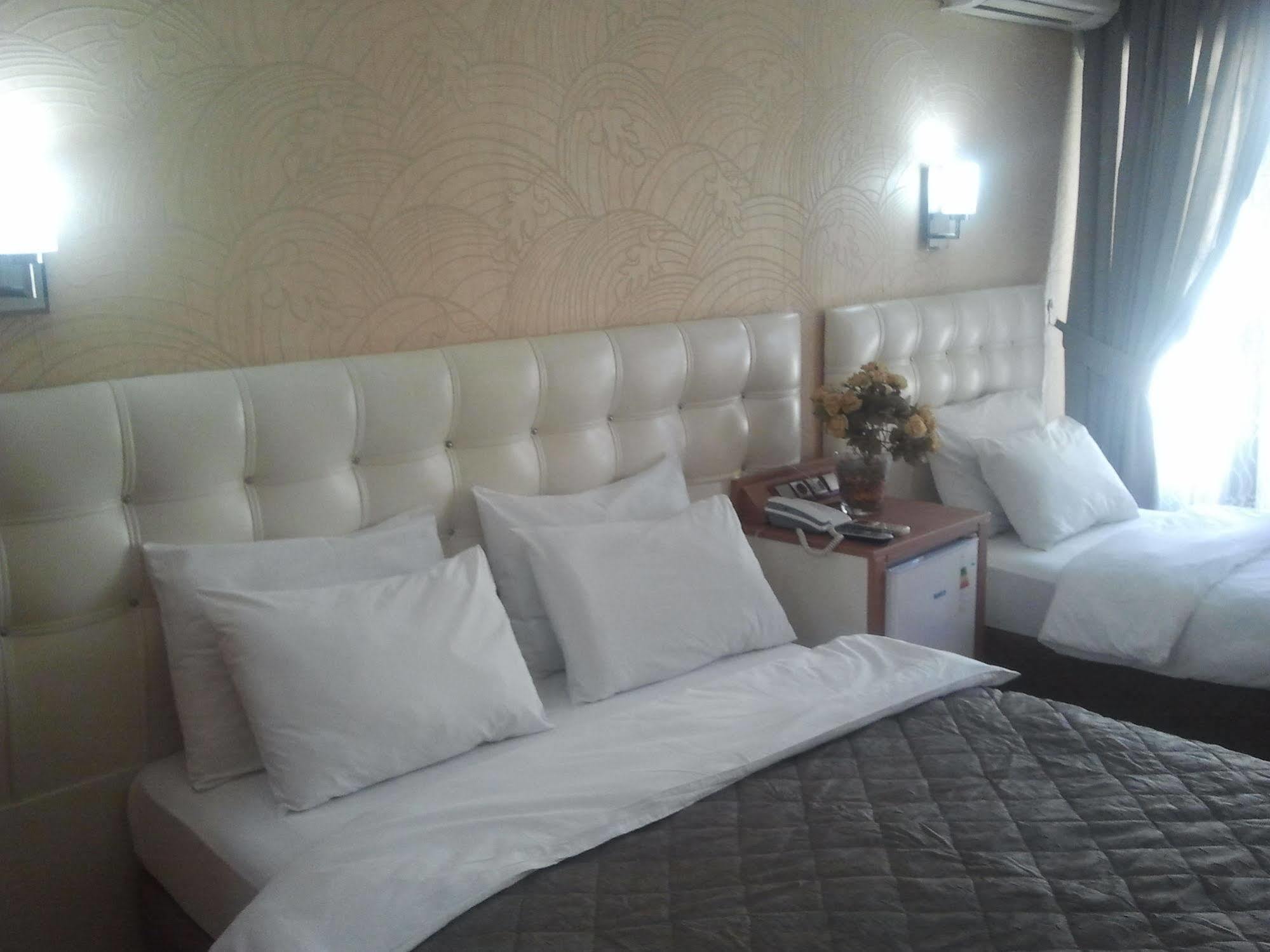 Hotel Kocaman İzmir Extérieur photo