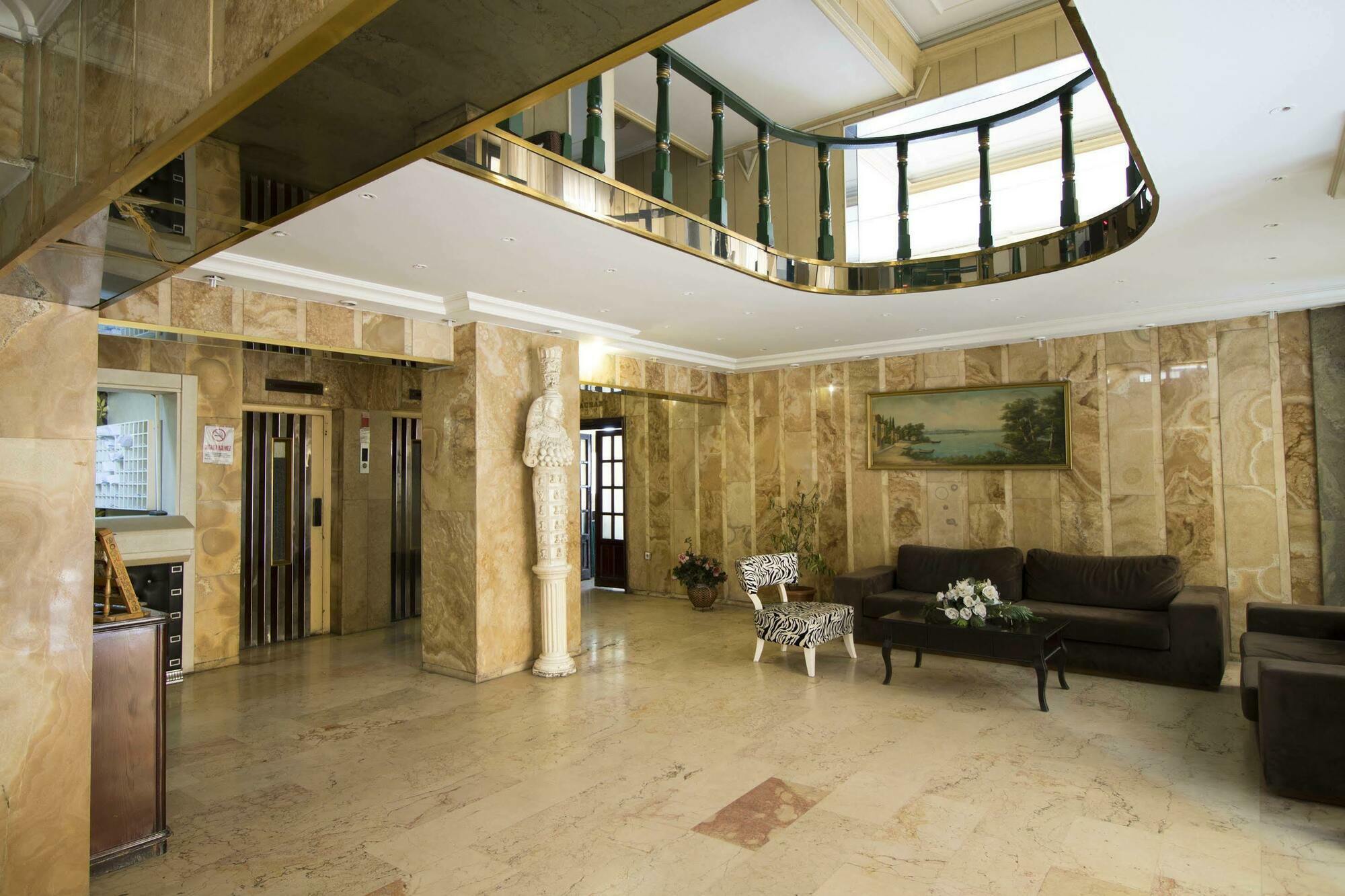Hotel Kocaman İzmir Extérieur photo