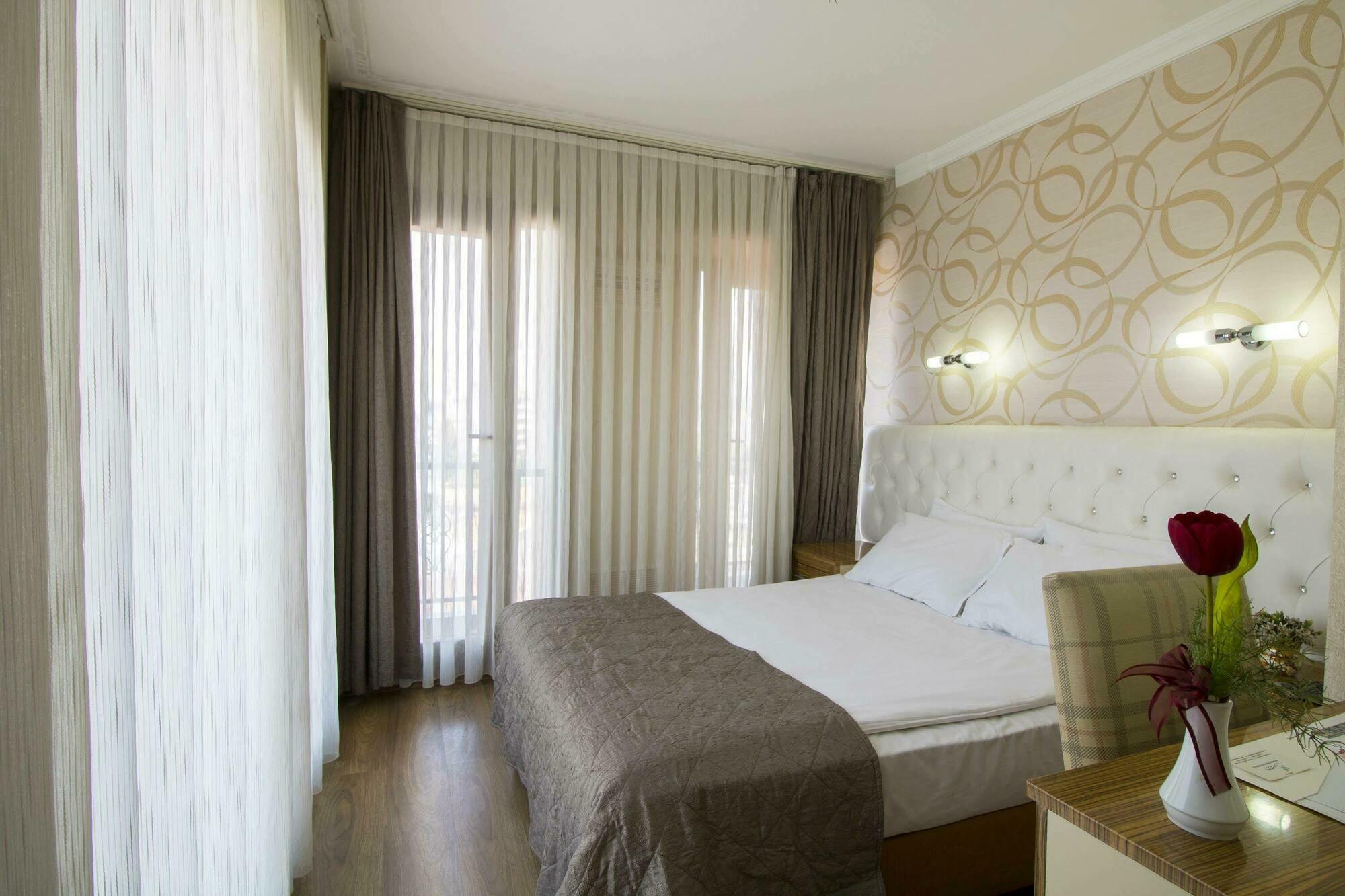 Hotel Kocaman İzmir Extérieur photo