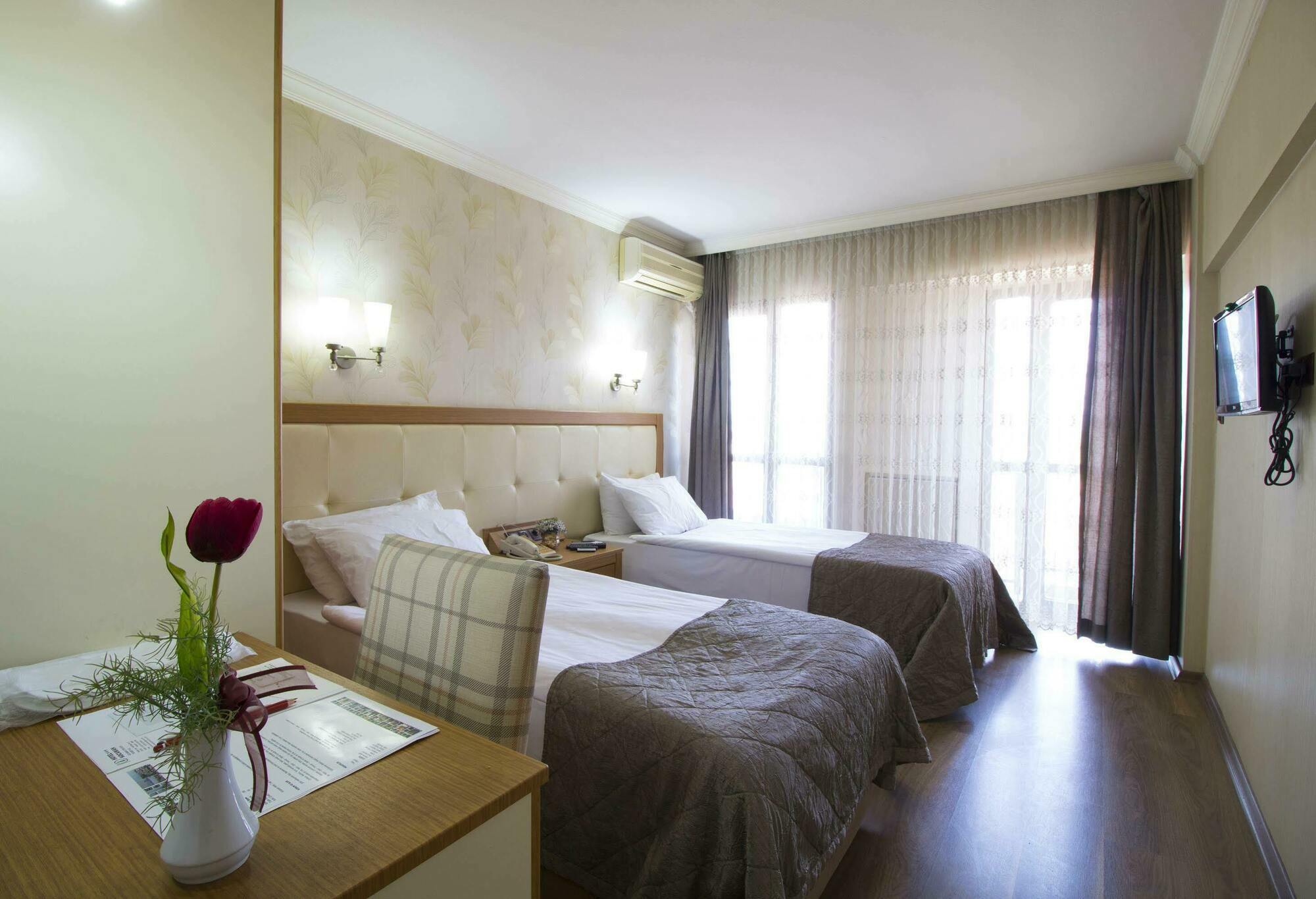 Hotel Kocaman İzmir Extérieur photo