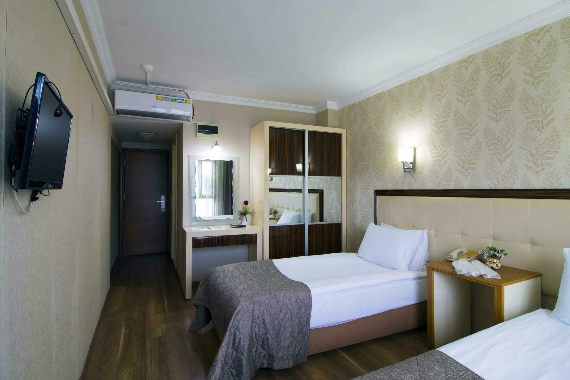 Hotel Kocaman İzmir Extérieur photo